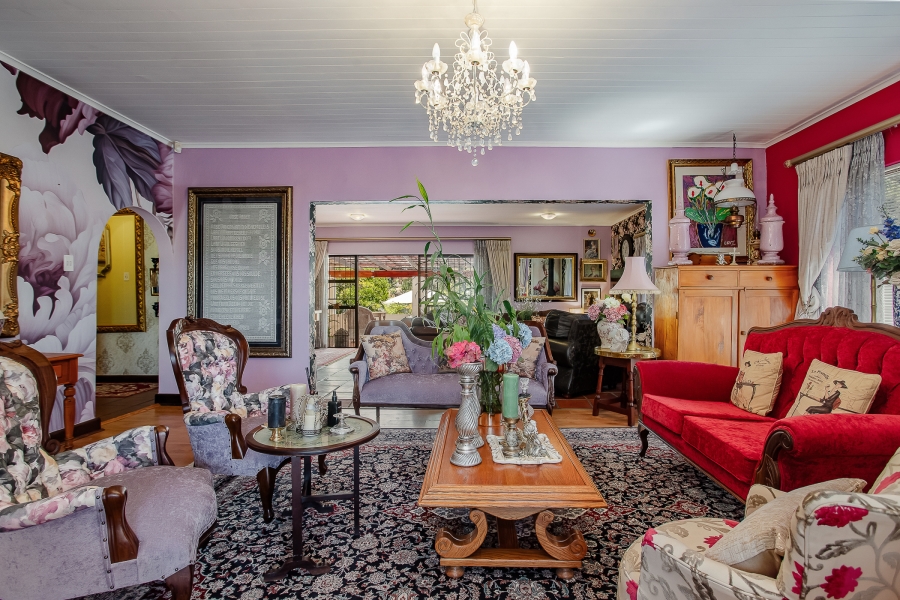 To Let 6 Bedroom Property for Rent in Groenvlei Western Cape